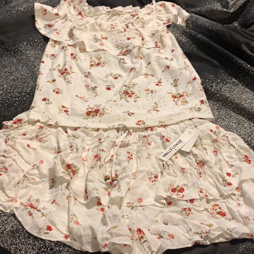 2 piece set never worn
